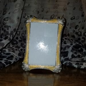 Jennifer Moore 4" X 6" Tabletop Frame New